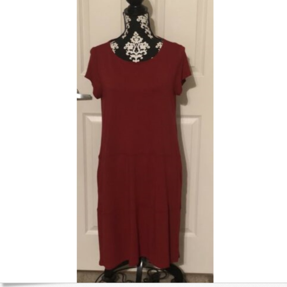 Eileen Fisher Red slip on